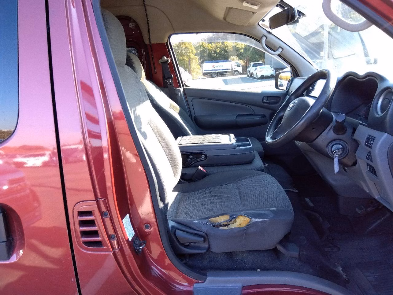 NISSAN NV350 CARAVAN