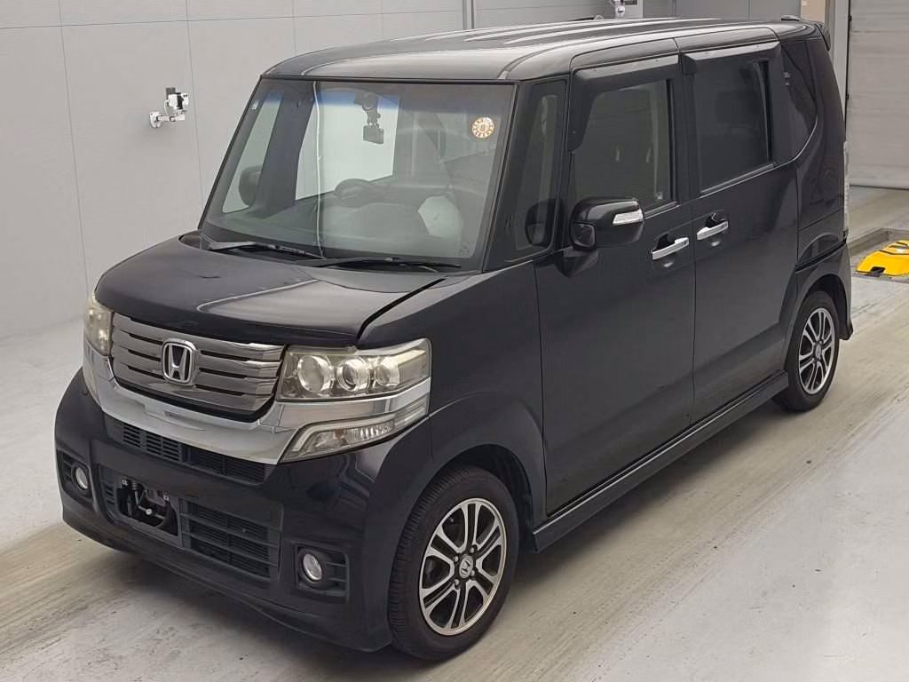 HONDA N-BOX