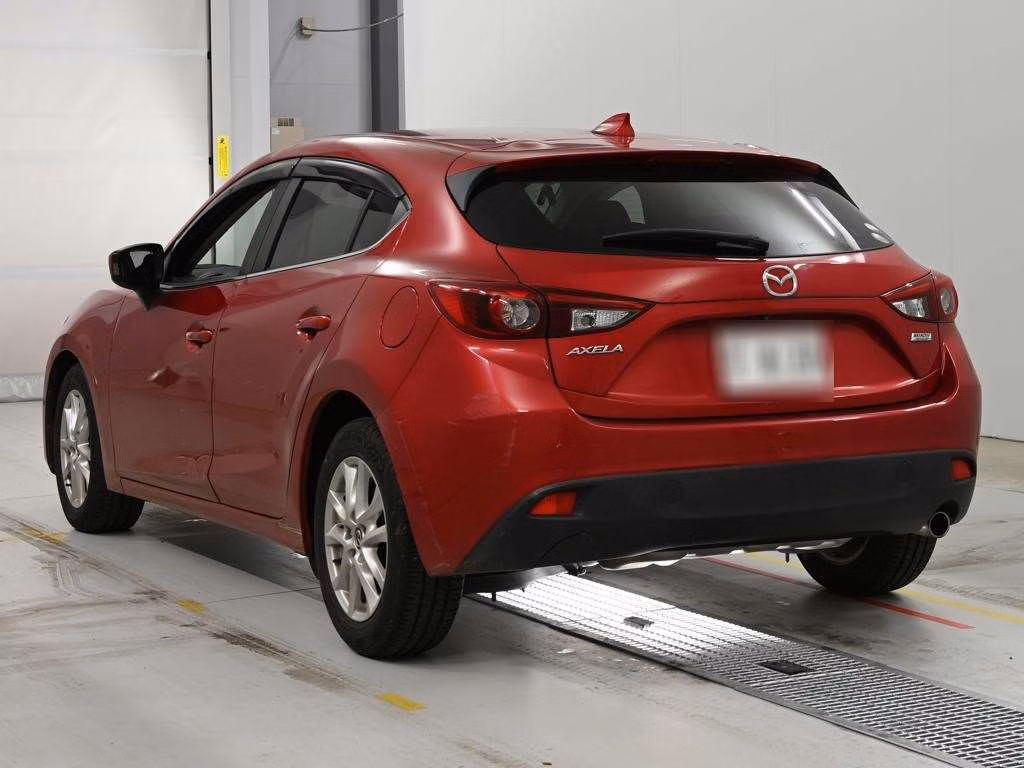 MAZDA AXELA