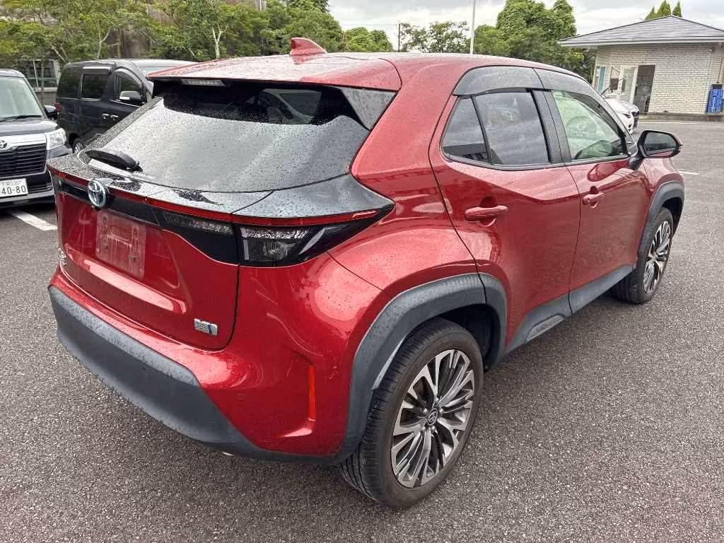 TOYOTA YARIS CROSS
