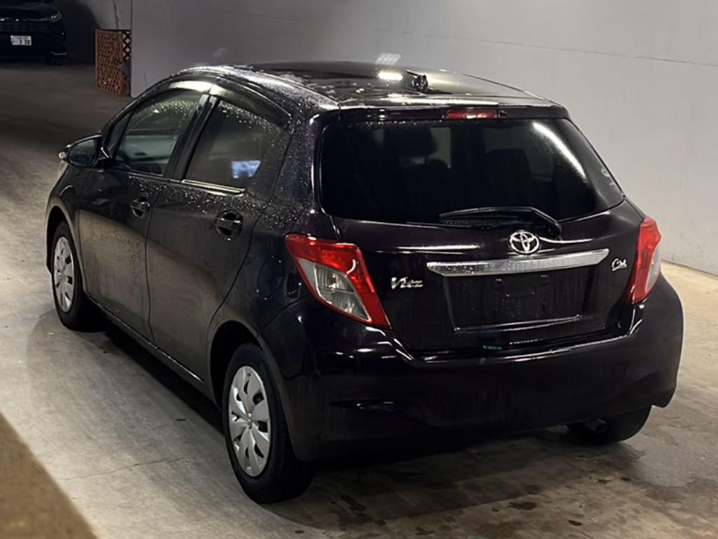 TOYOTA VITZ