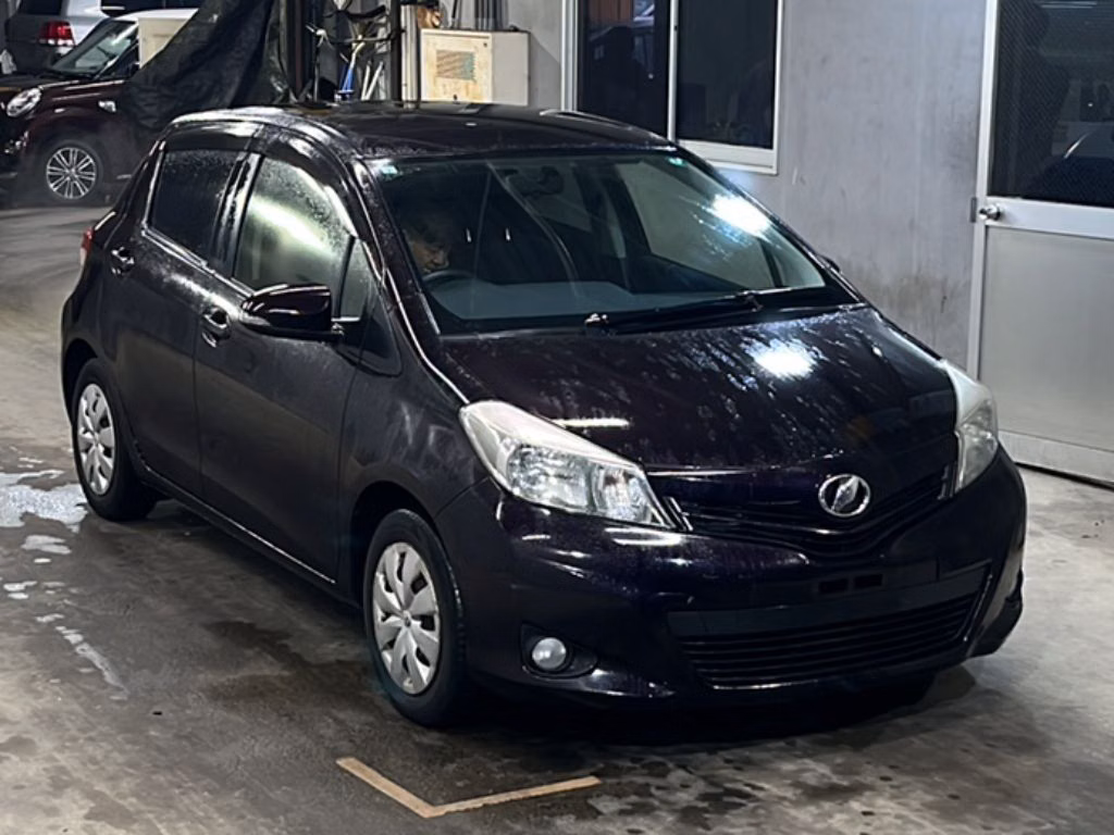 TOYOTA VITZ
