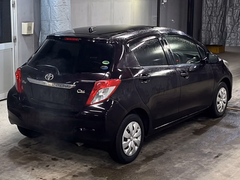 TOYOTA VITZ