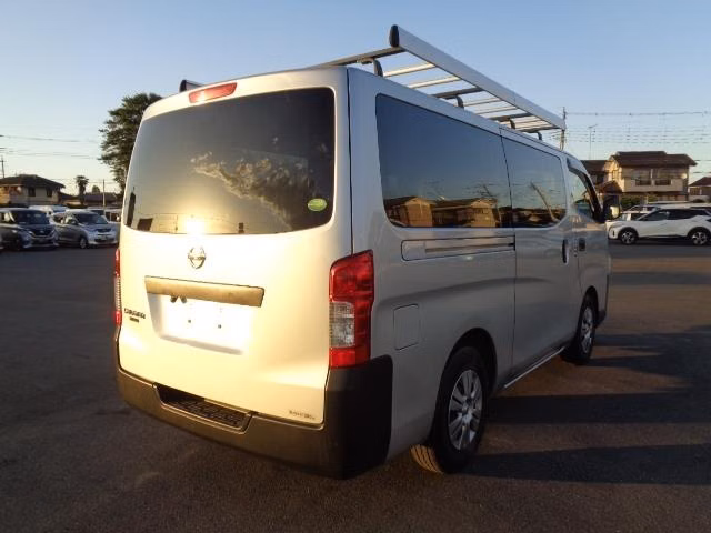 NISSAN NV350 CARAVAN