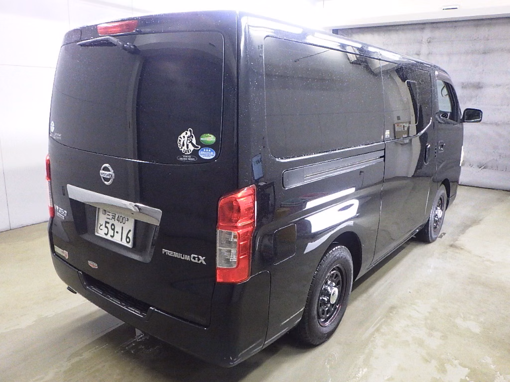 NISSAN NV350 CARAVAN