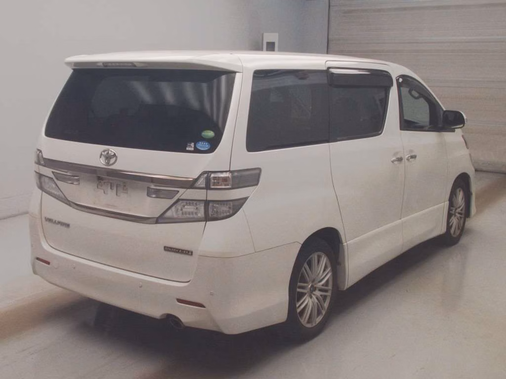 TOYOTA VELLFIRE