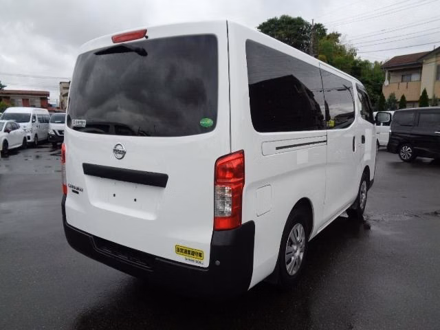 NISSAN NV350 CARAVAN