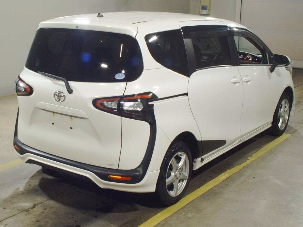 TOYOTA SIENTA