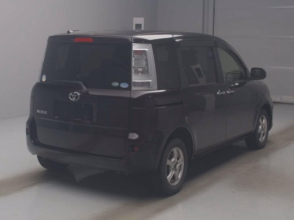 TOYOTA SIENTA