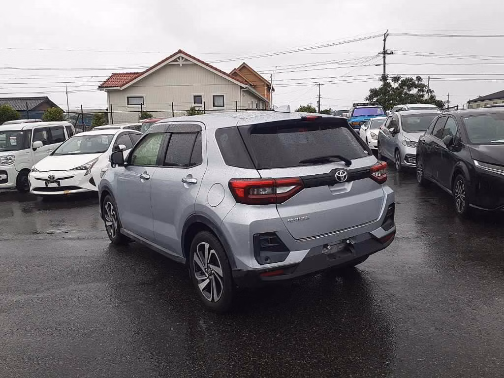 TOYOTA RAIZE