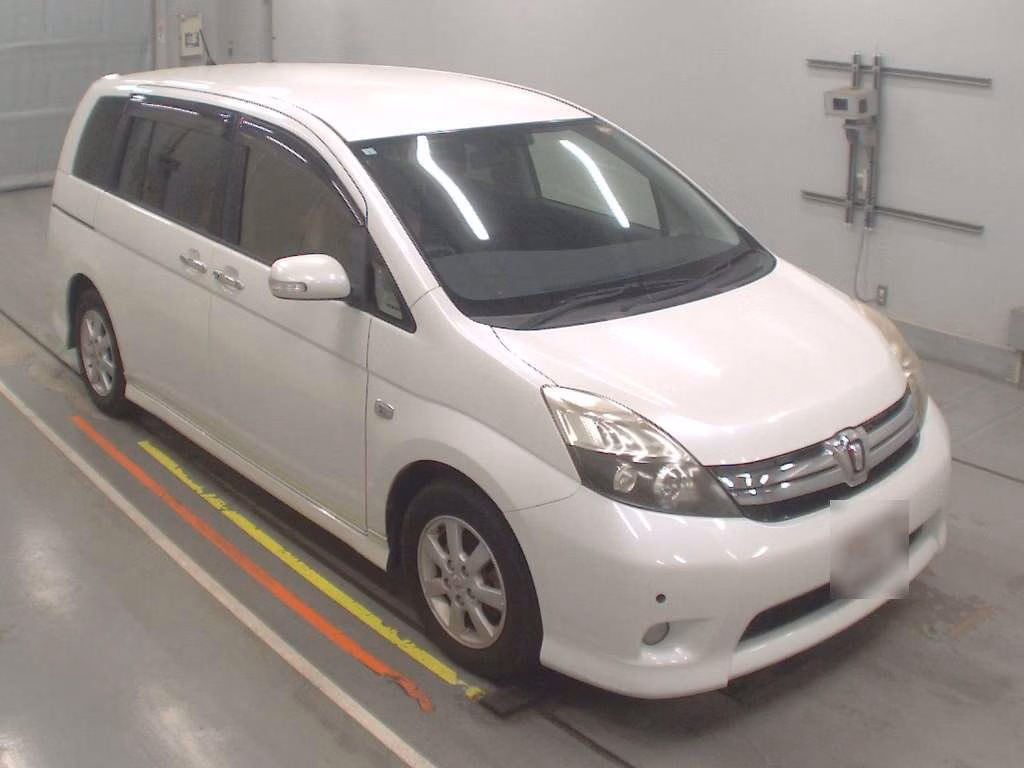 TOYOTA ISIS