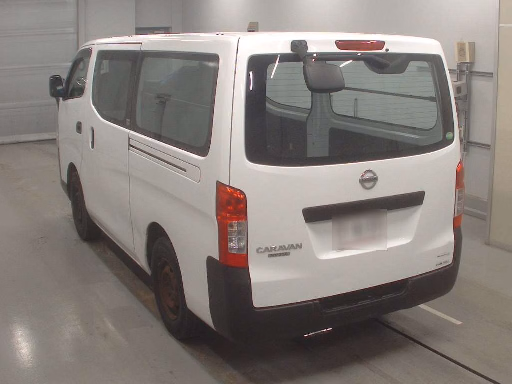 NISSAN NV350 CARAVAN