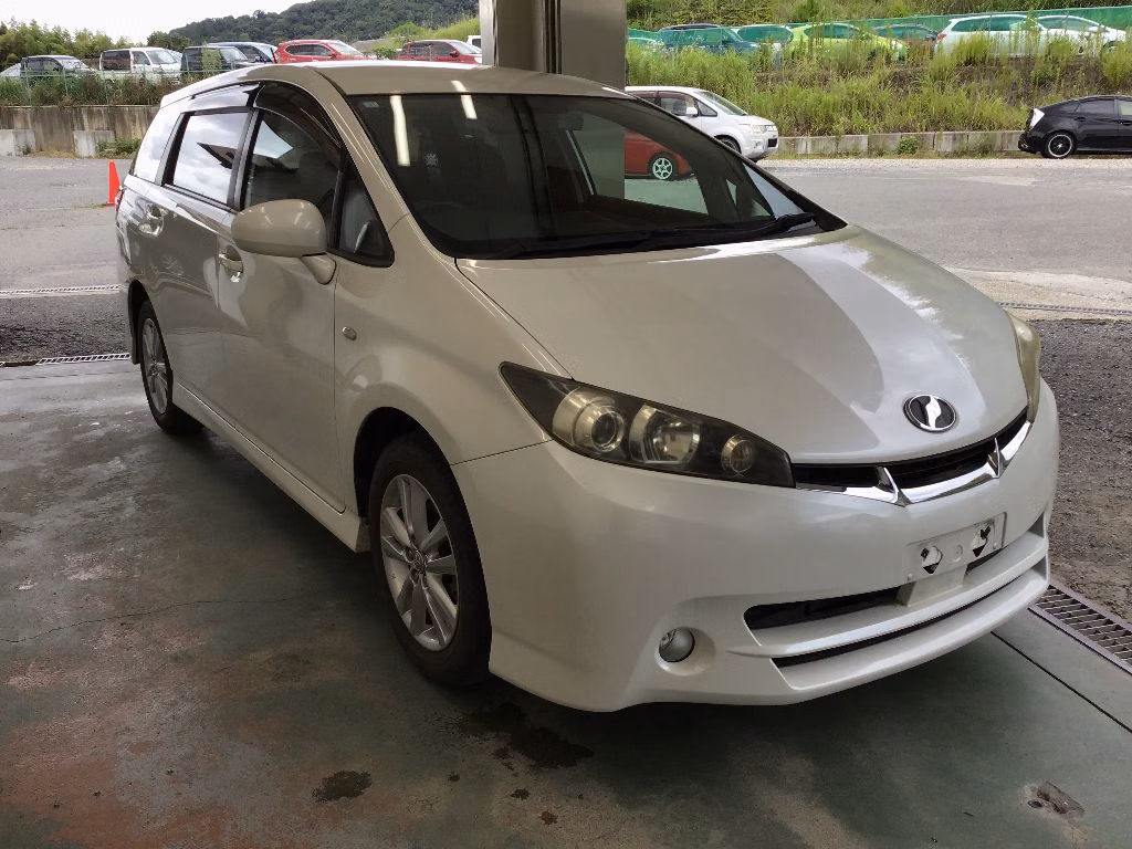 TOYOTA WISH