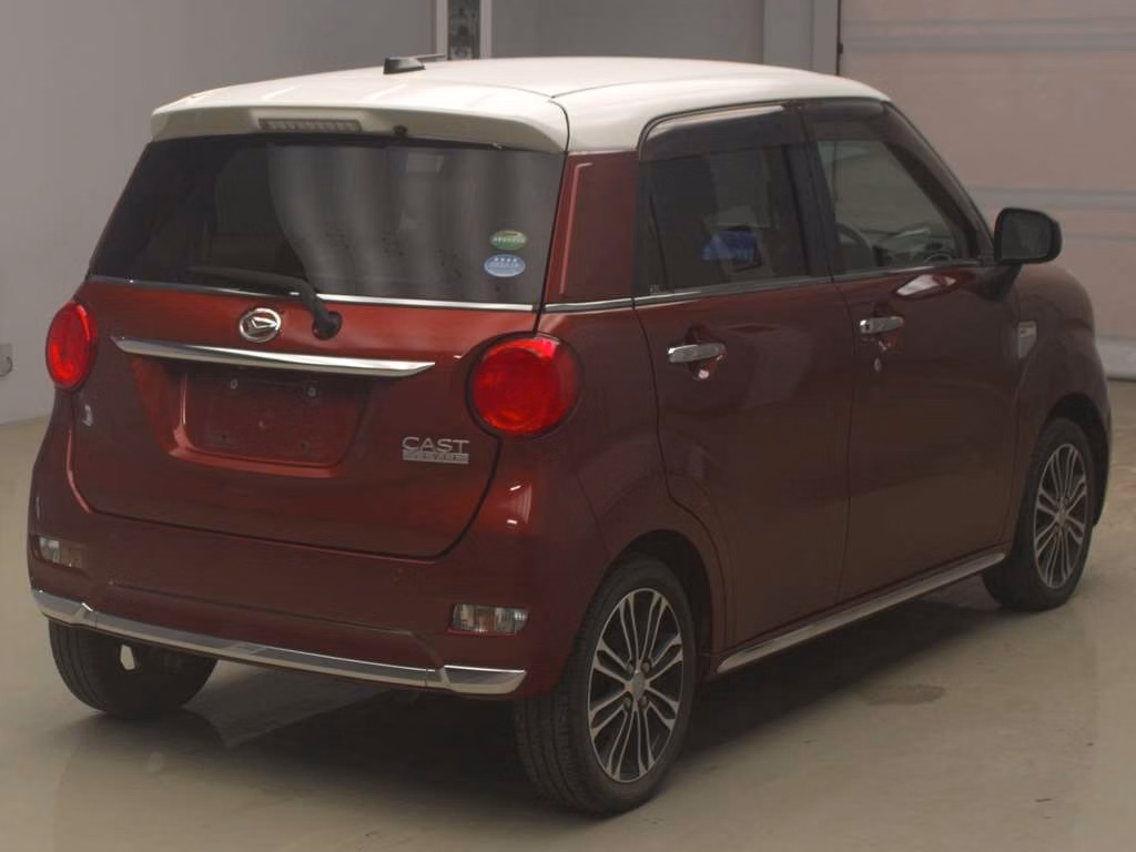 DAIHATSU CAST