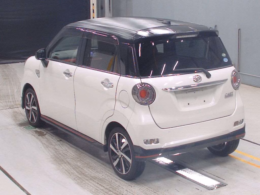 DAIHATSU CAST