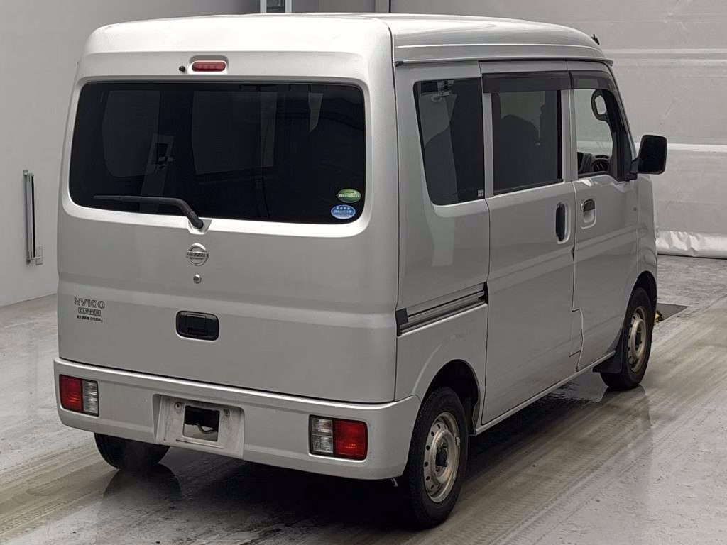NISSAN NV100 CLIPPER