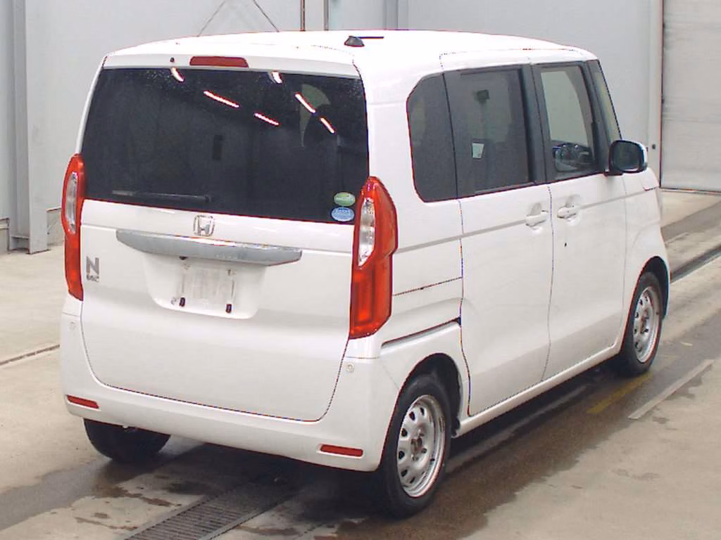 HONDA N-BOX