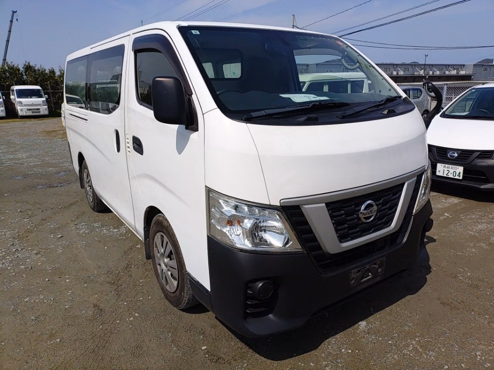 NISSAN NV350 CARAVAN
