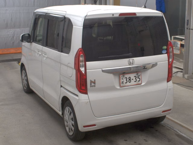 HONDA N-BOX