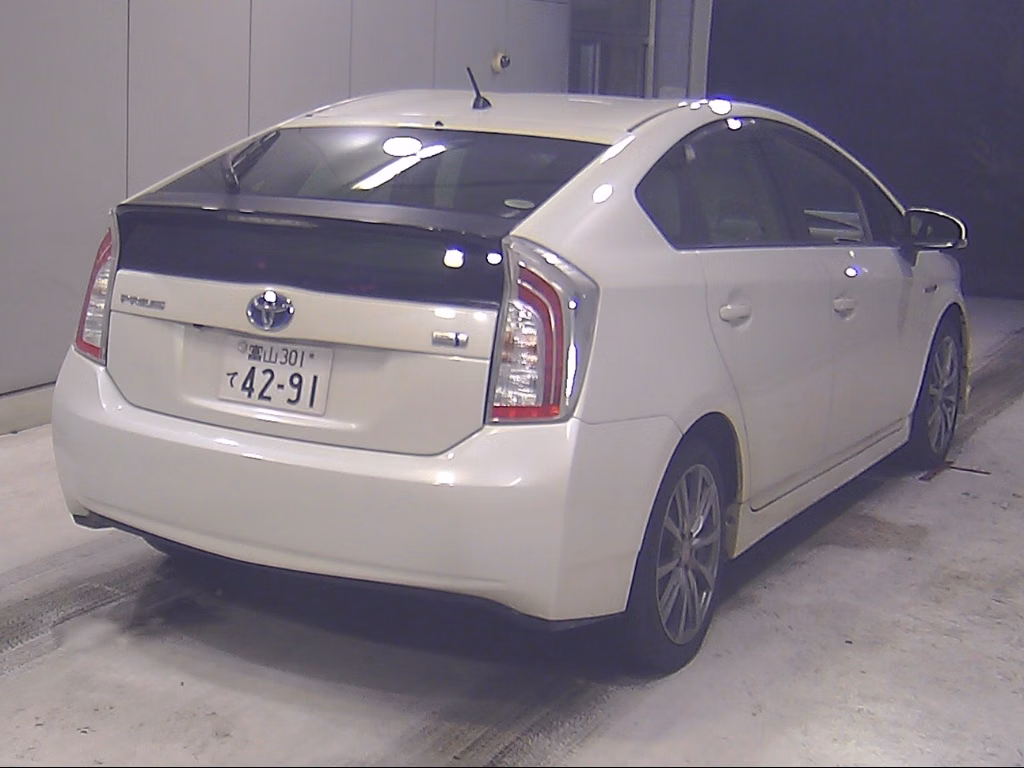 TOYOTA PRIUS