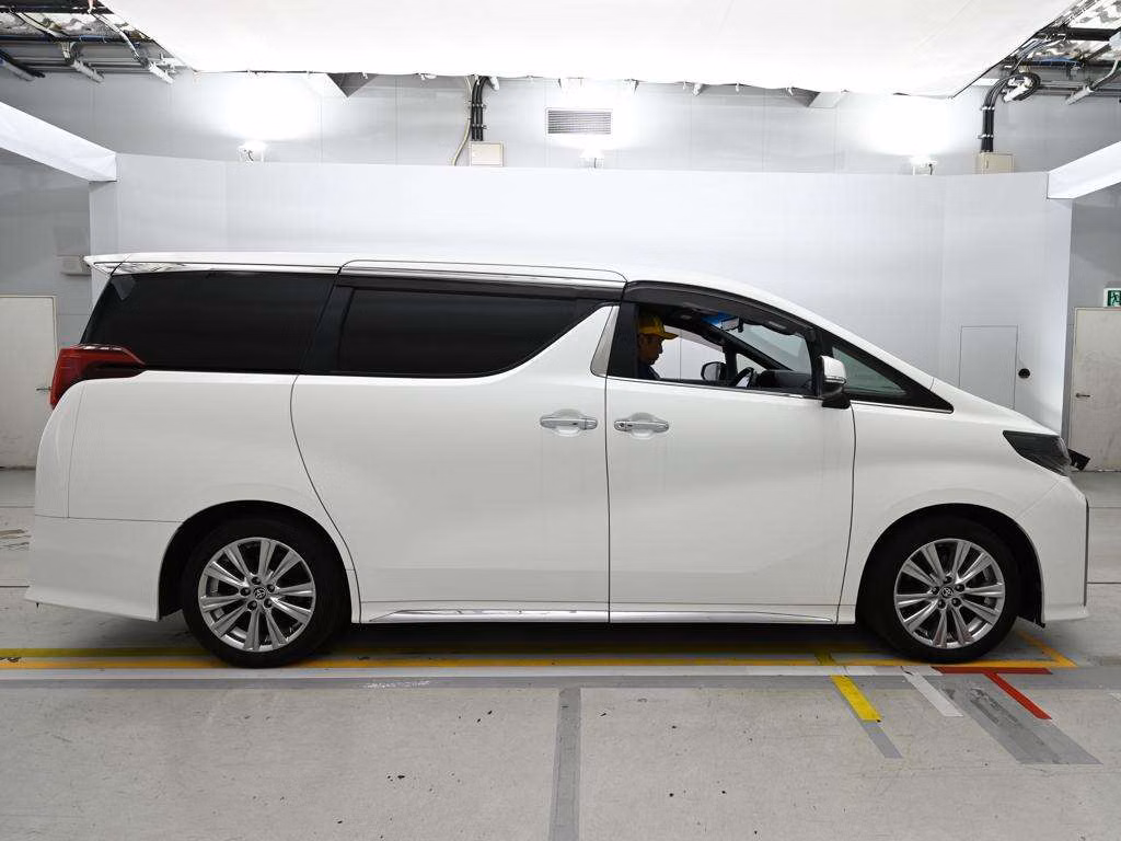 TOYOTA ALPHARD