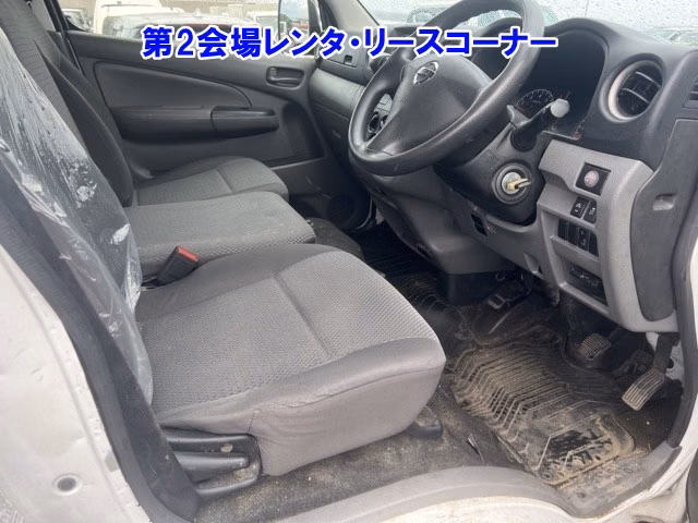 NISSAN NV350 CARAVAN