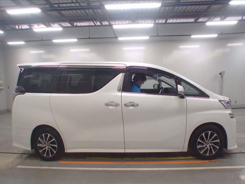 TOYOTA VELLFIRE