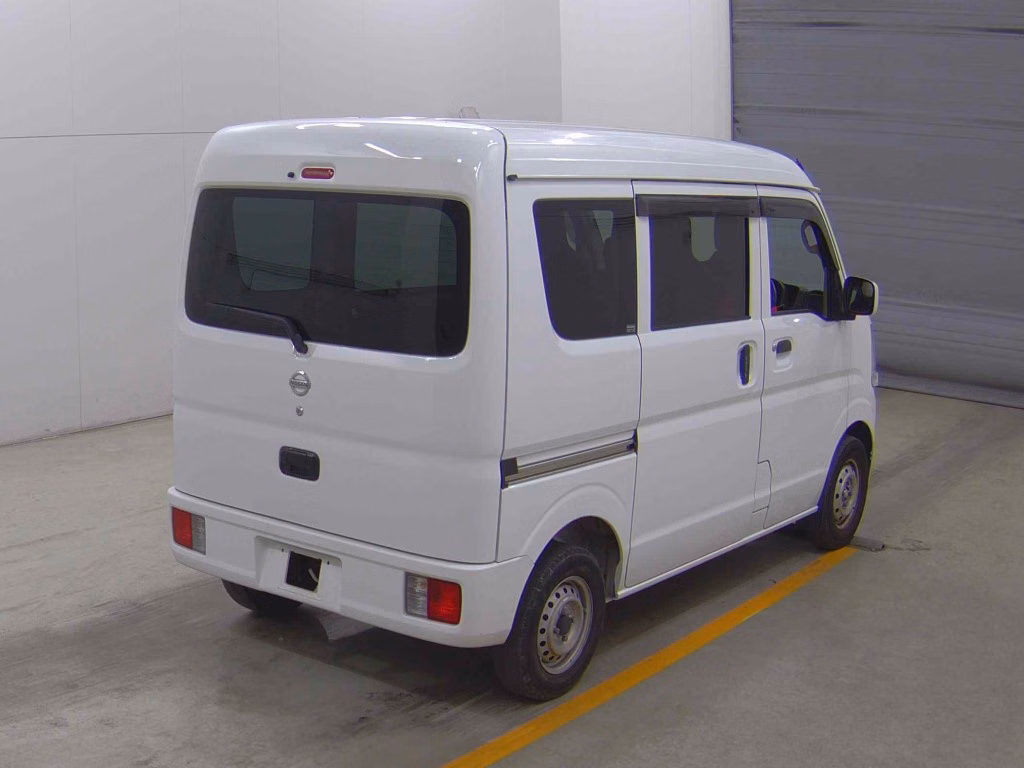 NISSAN NV100 CLIPPER