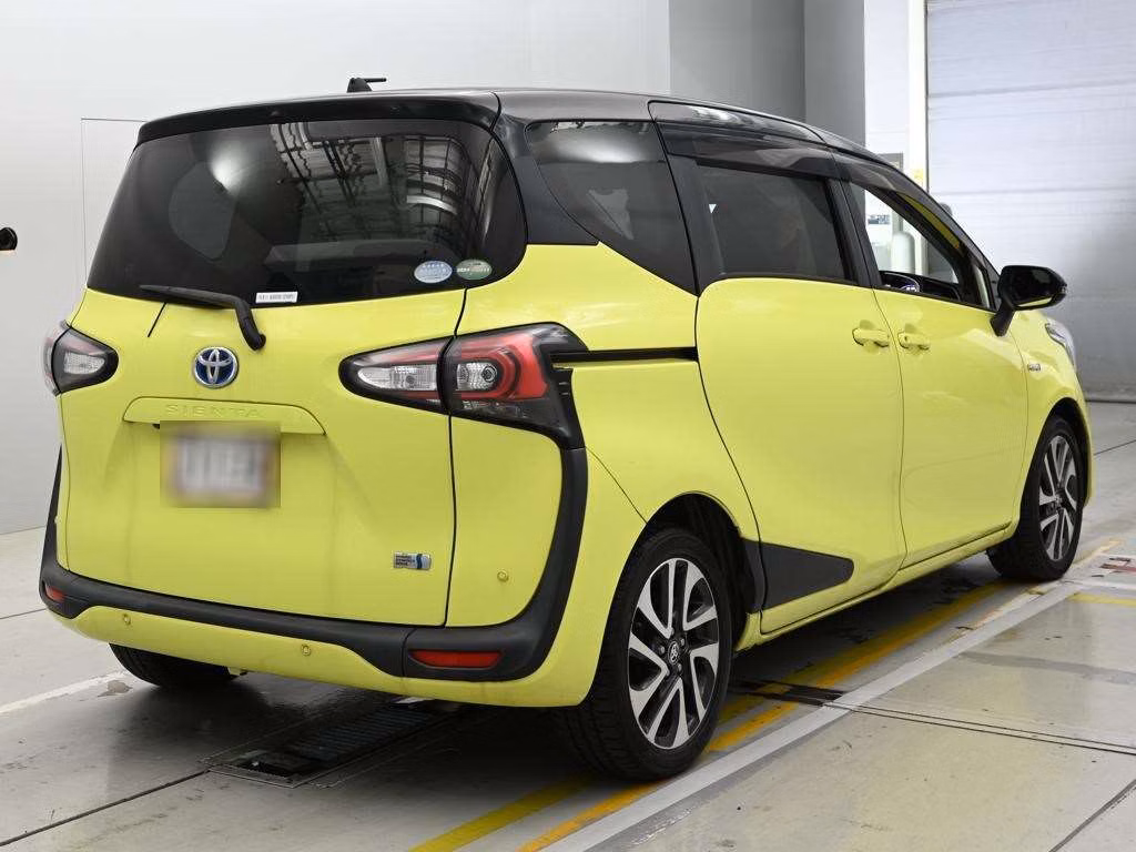 TOYOTA SIENTA