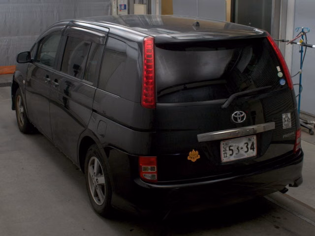 TOYOTA ISIS