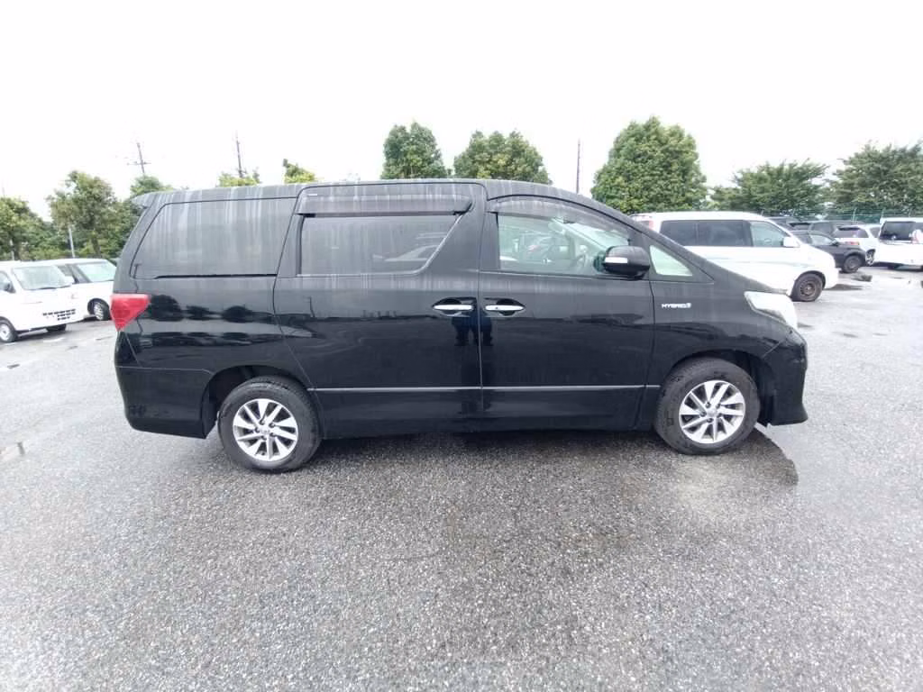 TOYOTA ALPHARD
