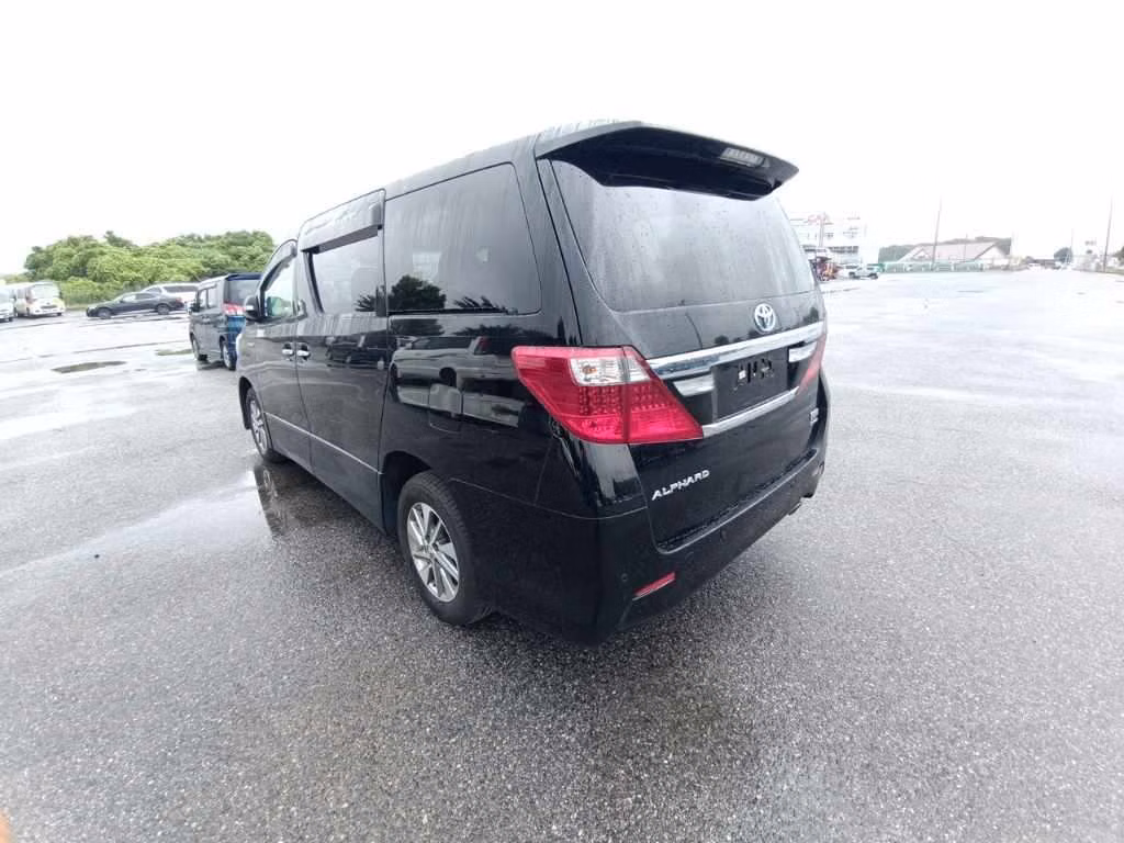 TOYOTA ALPHARD
