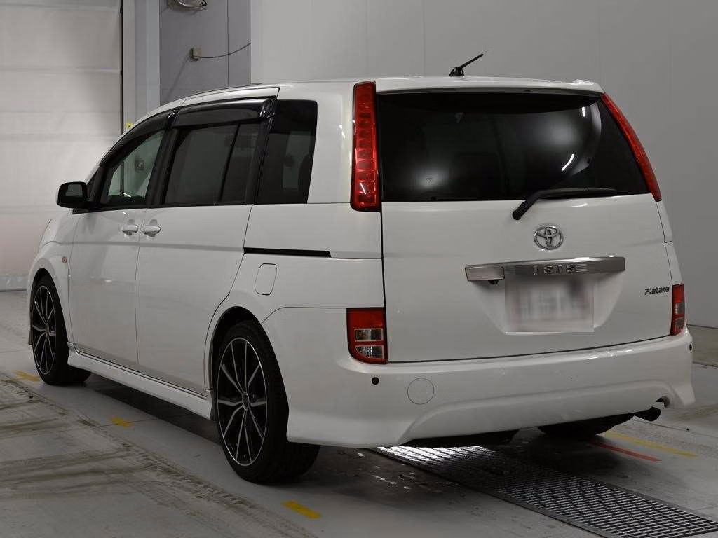 TOYOTA ISIS