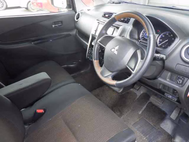 MITSUBISHI EK CUSTOM