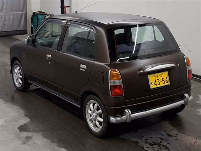 DAIHATSU MIRA GINO