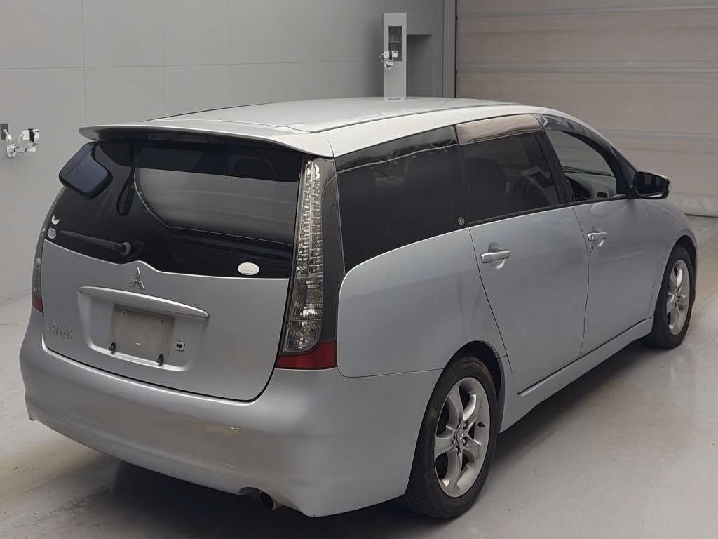MITSUBISHI GRANDIS