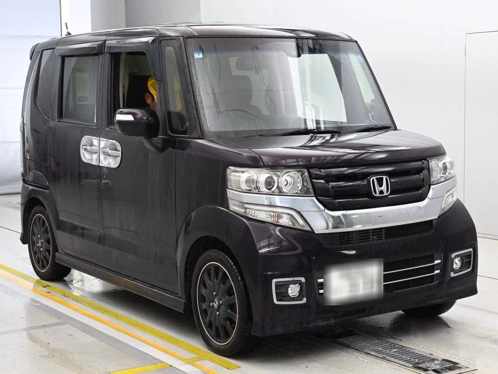HONDA N-BOX