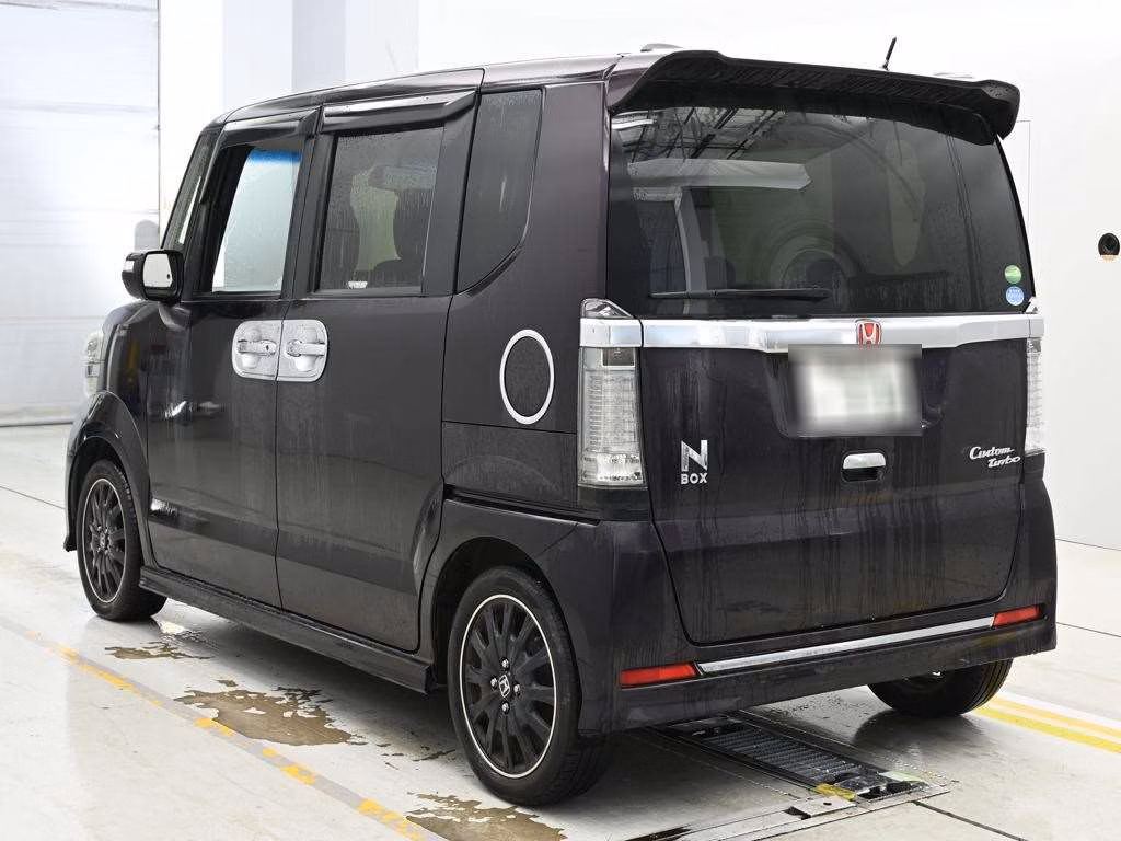 HONDA N-BOX