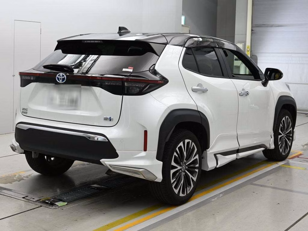 TOYOTA YARIS CROSS