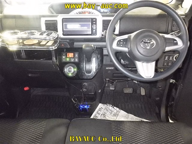 TOYOTA PIXIS MEGA
