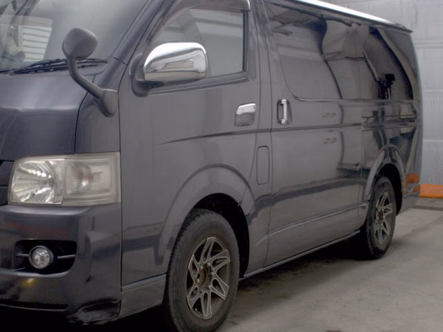 TOYOTA REGIUS ACE