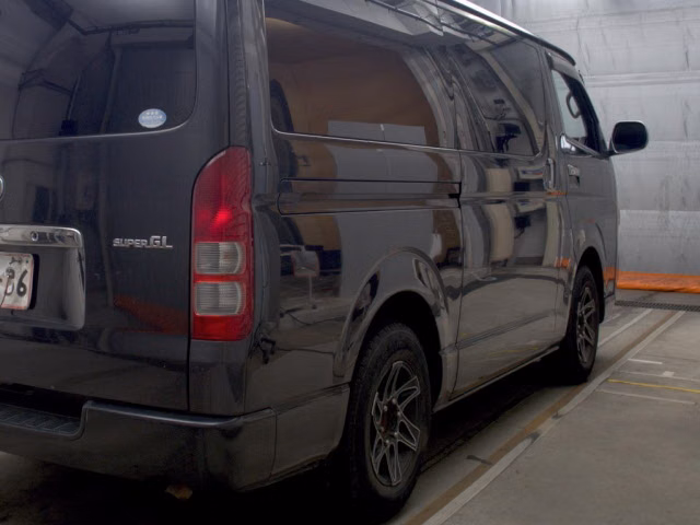 TOYOTA REGIUS ACE