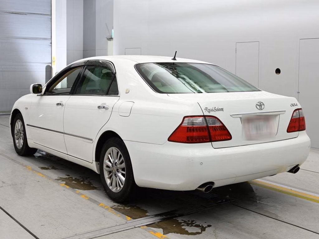 TOYOTA CROWN