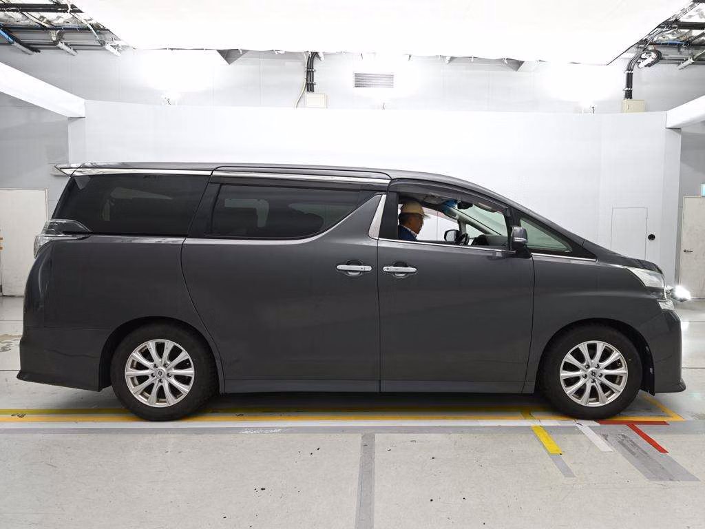 TOYOTA VELLFIRE