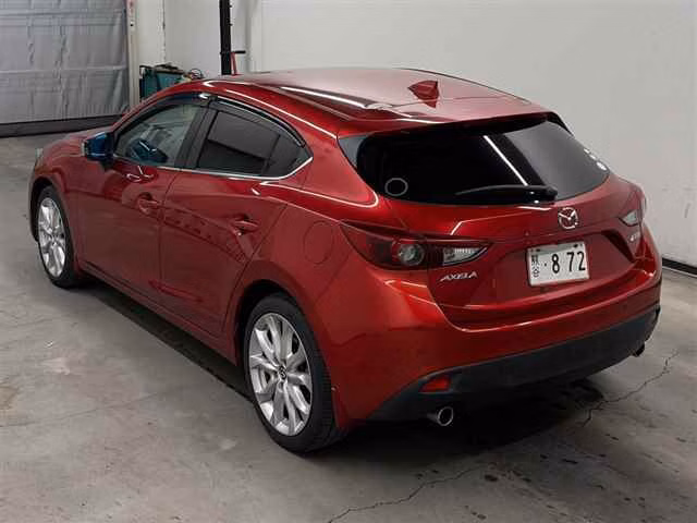 MAZDA AXELA