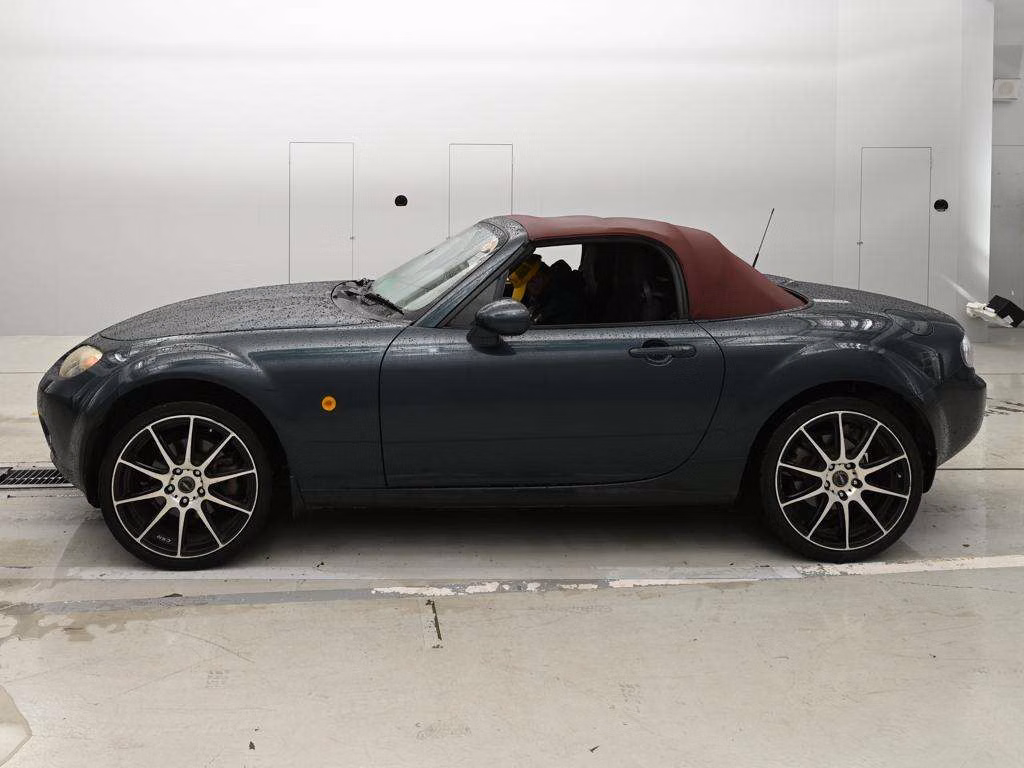 MAZDA ROADSTER