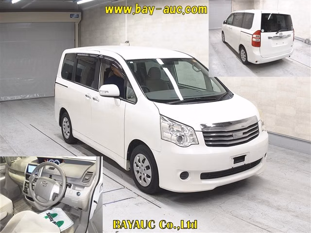 TOYOTA NOAH
