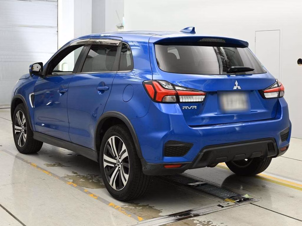 MITSUBISHI RVR