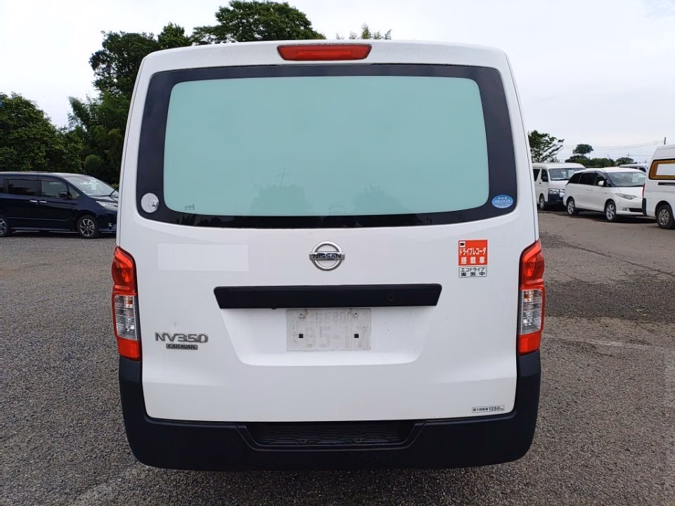 NISSAN NV350 CARAVAN