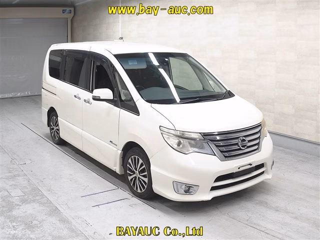 NISSAN SERENA